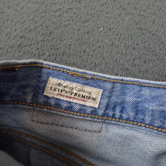 Levis 501 Premium Shorts Womens 29 Light Wash Distressed Denim Cutoff Frayed Hem - Picture 4 of 8